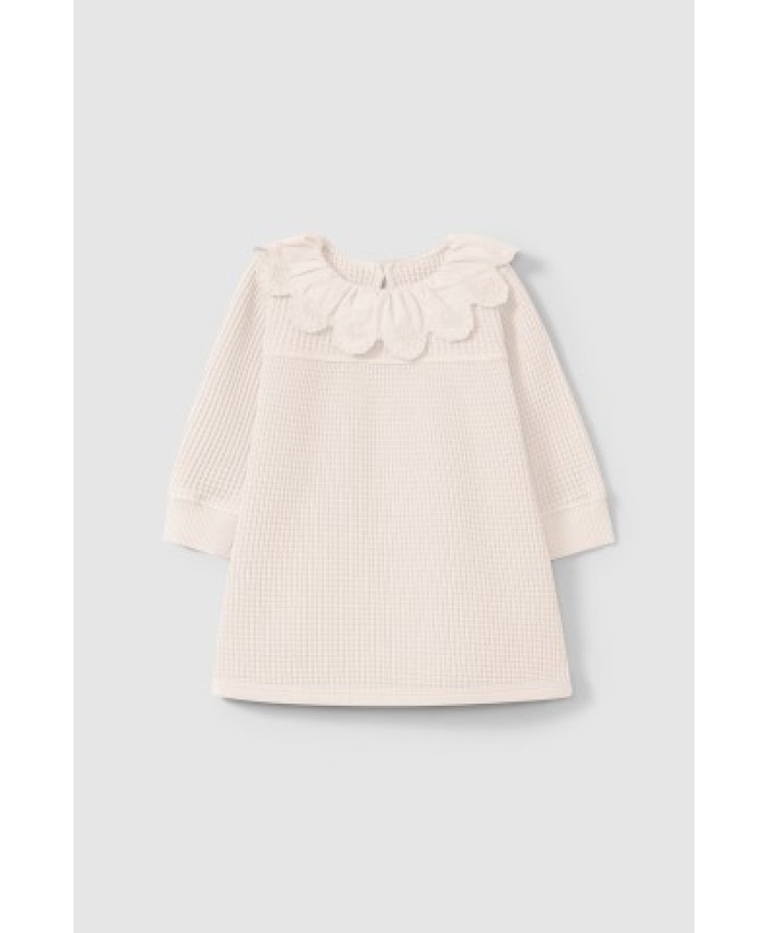 Snug Waffle weave dress whith  ruffled collar 018 Pink